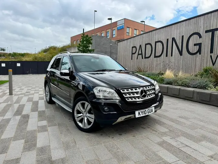Mercedes-Benz M-Class 2010 photo 2