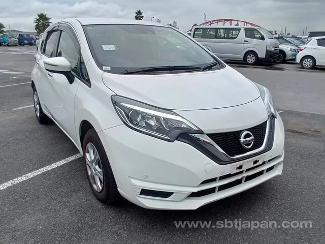 Nissan Note X