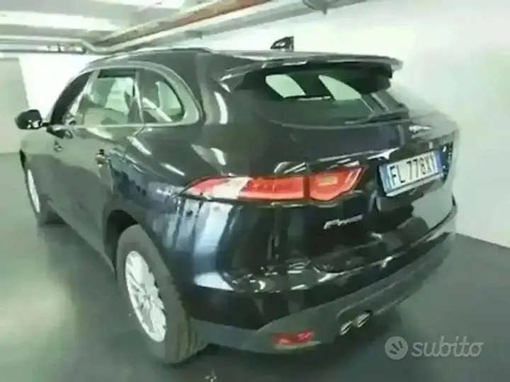 Jaguar F-Pace 2017 photo 4