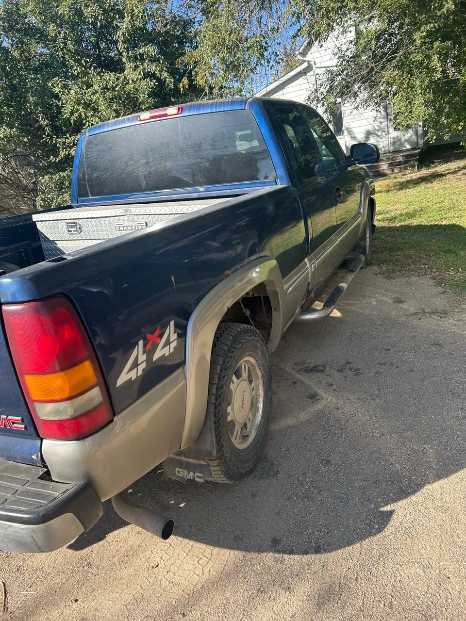 GMC Sierra 1500 2002 photo 2