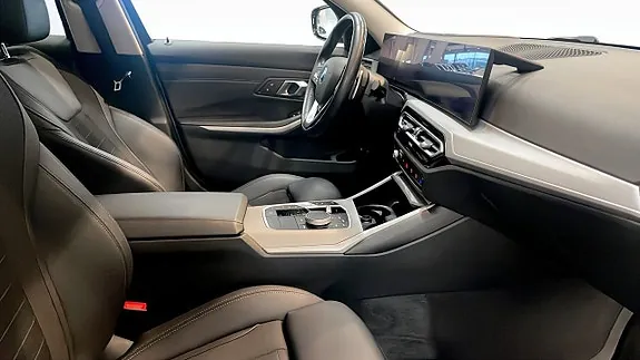 BMW 330E 2023 photo 3