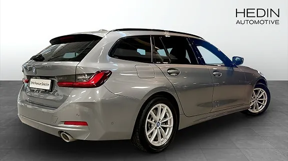 BMW 330E 2023 photo 2