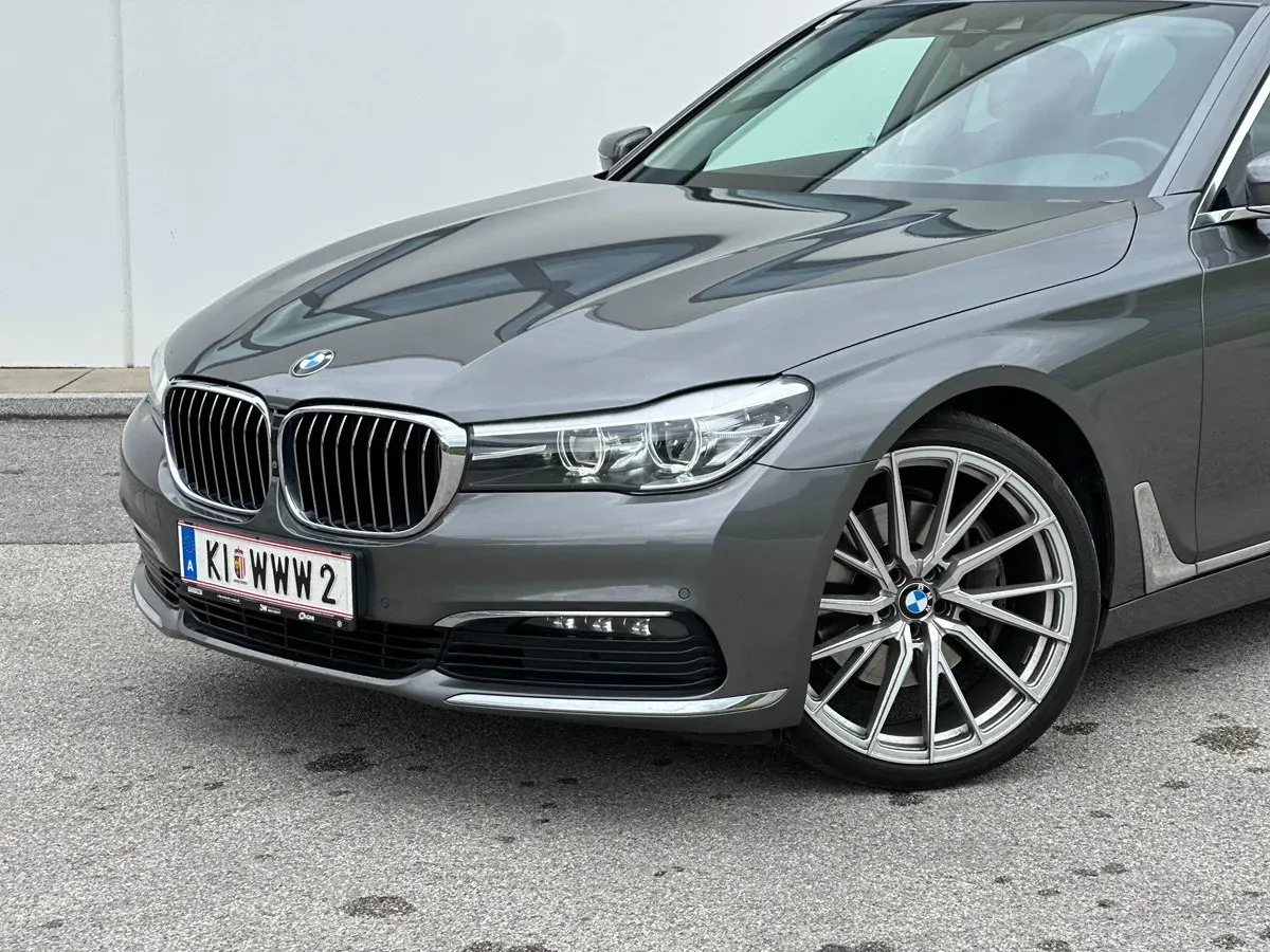 BMW 7 Series 2017 photo 3
