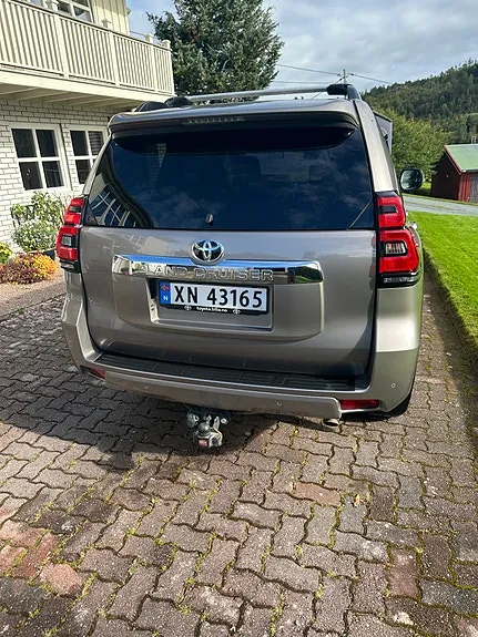 Toyota Land Cruiser 2018 photo 3