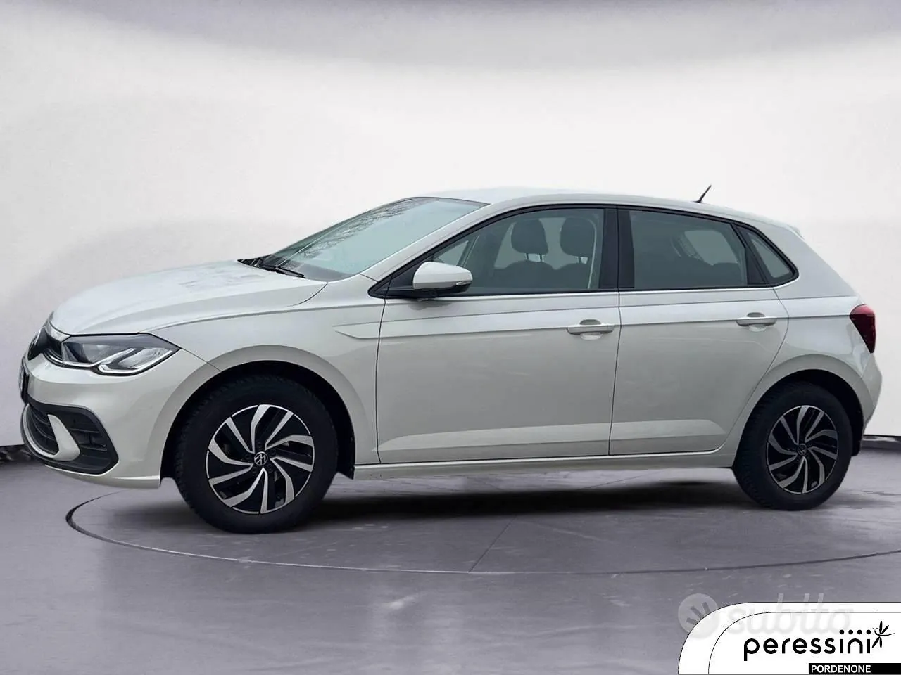 Volkswagen Polo 2023 photo 2
