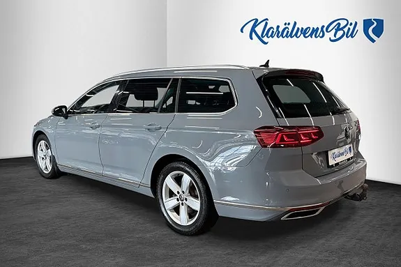 Volkswagen Passat 2022 photo 3