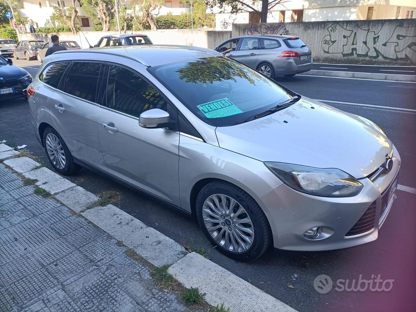 Ford Focus 2011 photo 2