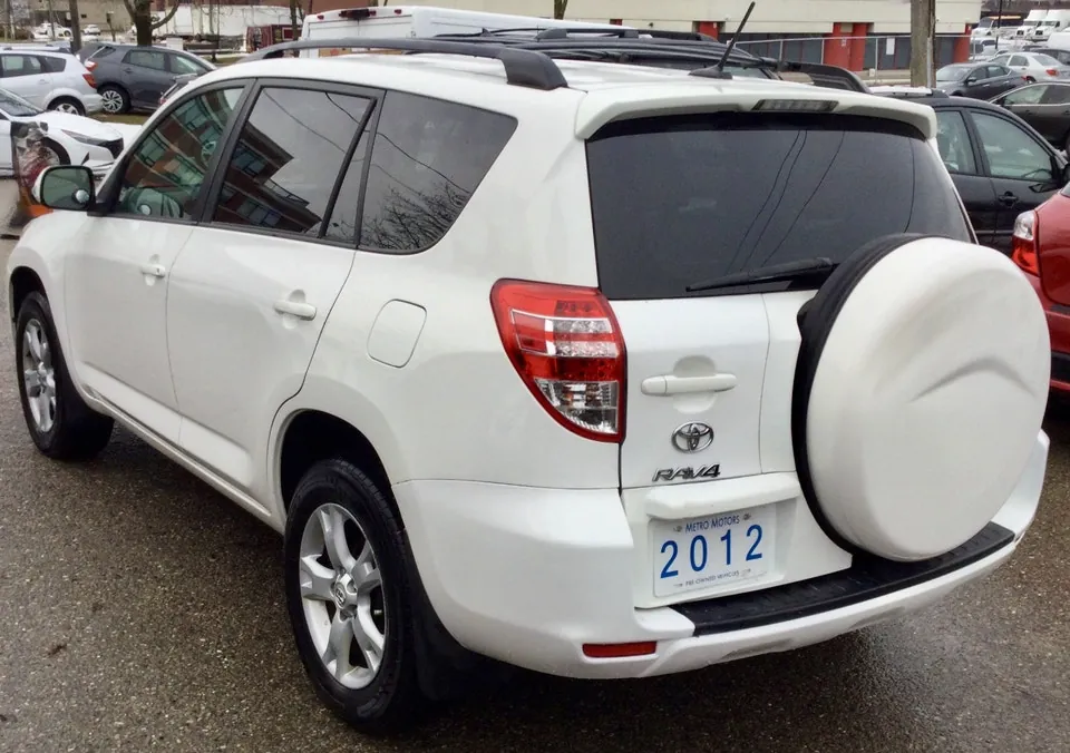 Toyota Rav4 2012 photo 4