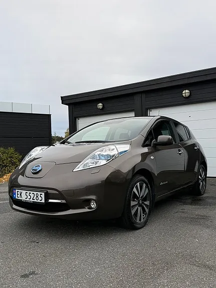 Nissan Leaf 2017 photo 2