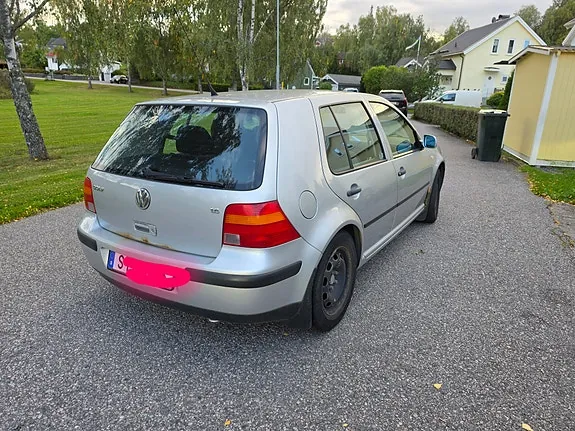 Volkswagen Golf Iv 2002 photo 3
