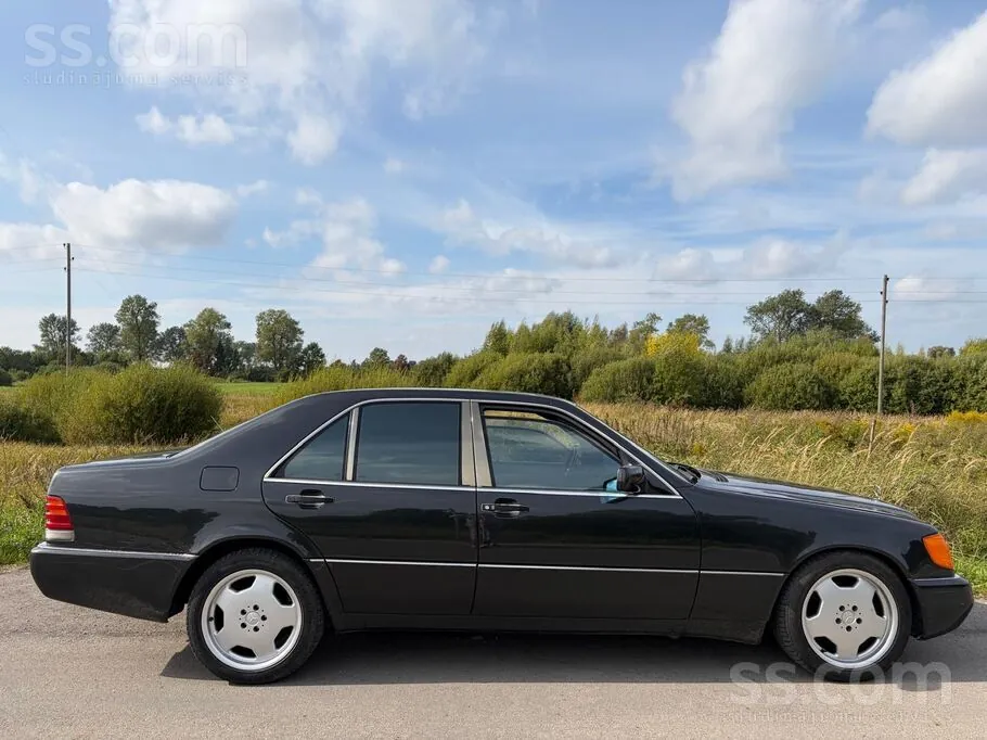 Mercedes-Benz S400 1992 photo 2