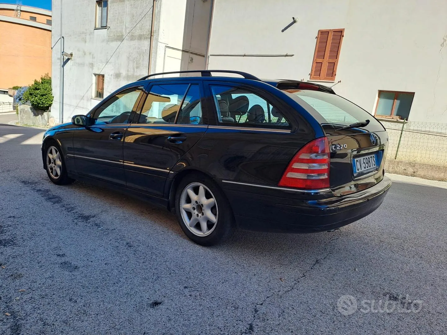 Mercedes-Benz C-Class 2005 photo 3