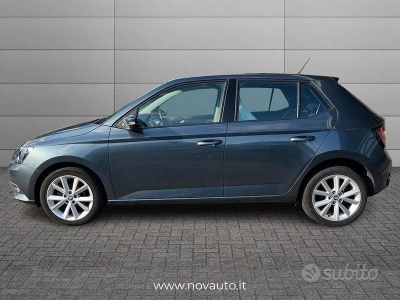 Skoda Fabia 2017 photo 2
