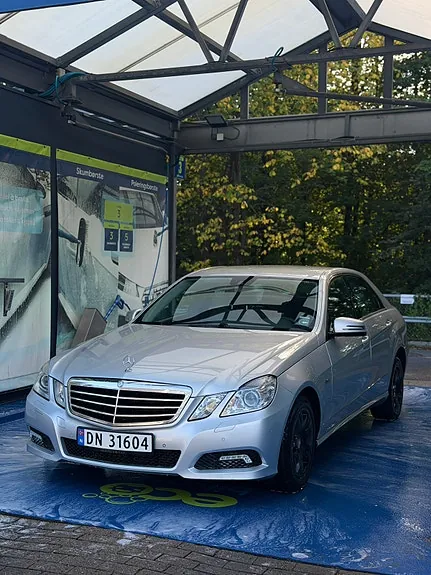 Mercedes-Benz E200 D