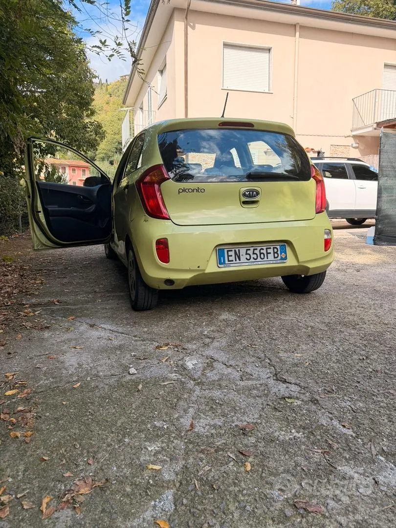 Kia Picanto 2012 photo 5