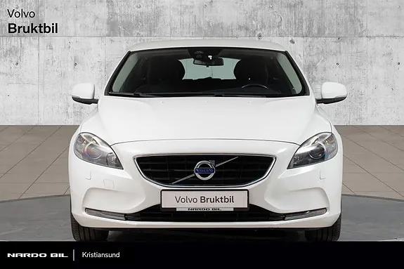 Volvo V40 2015 photo 2