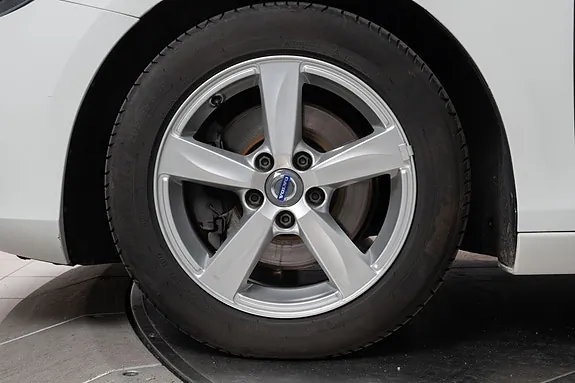 Volvo V40 2015 photo 5