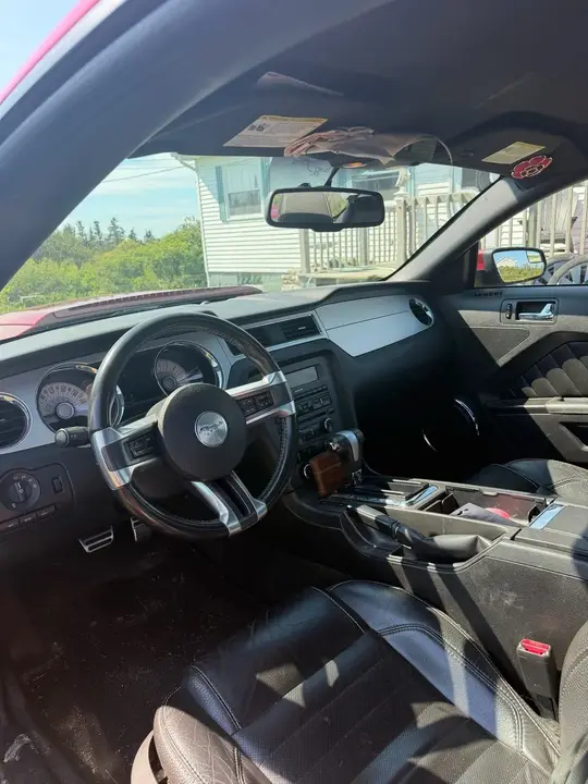 Ford Mustang 2011 photo 4