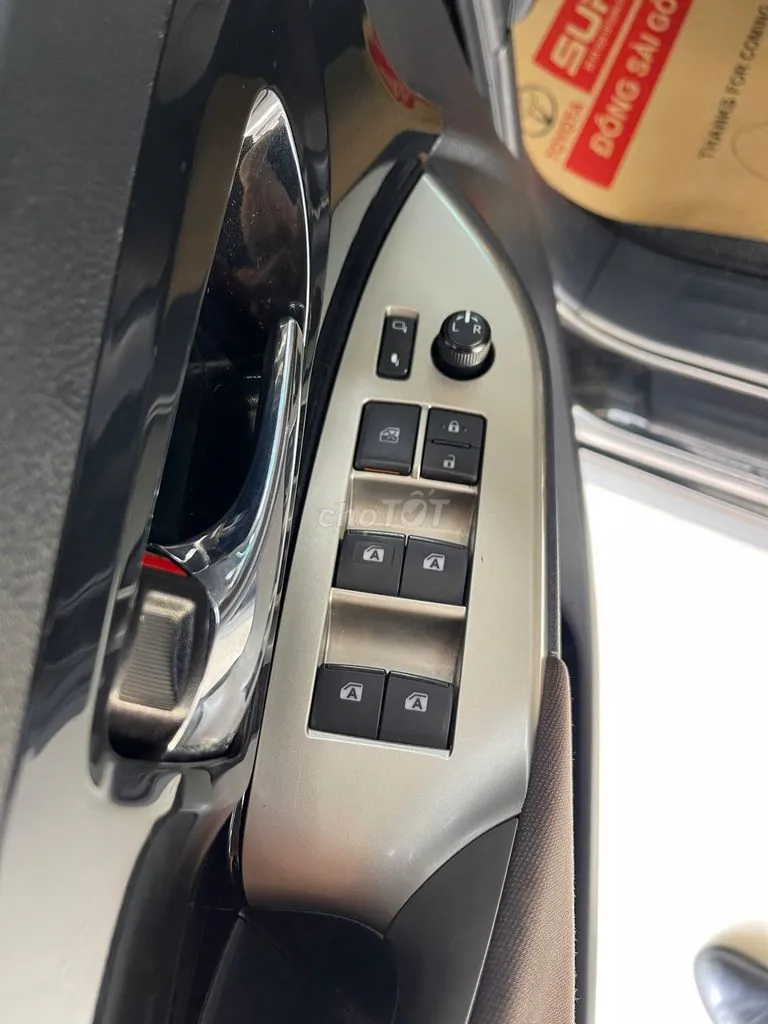Toyota Innova 2021 photo 2