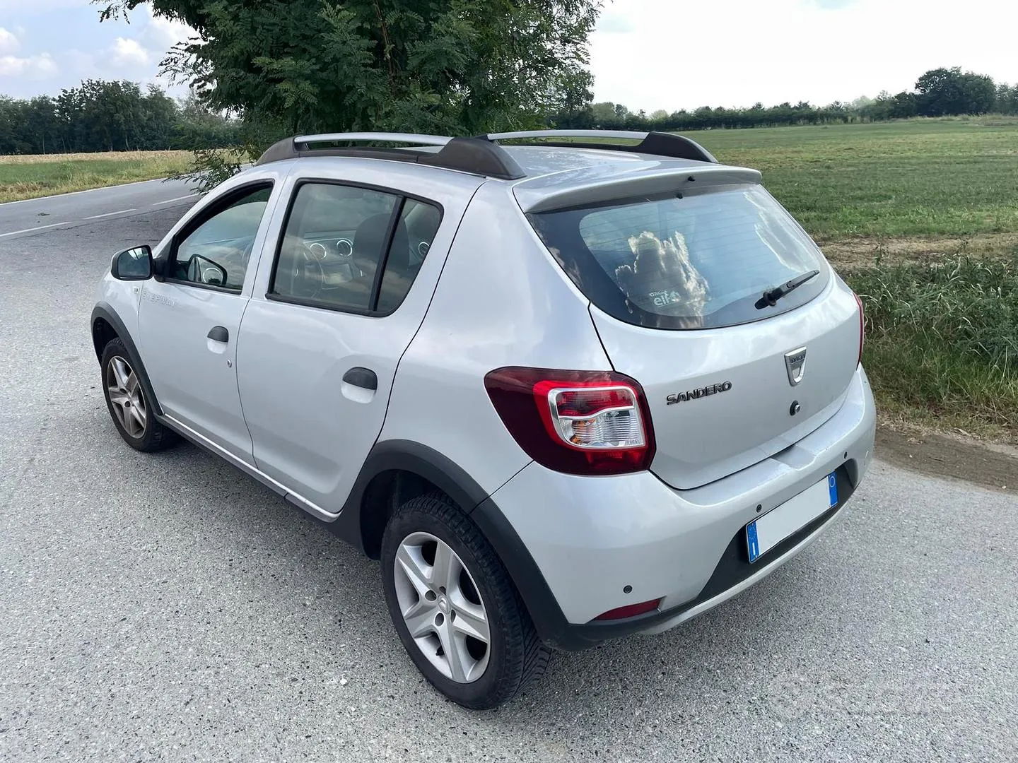 Dacia Sandero 2016 photo 2