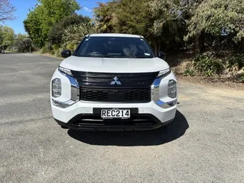Mitsubishi Outlander 2025 photo 5