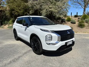 Mitsubishi Outlander 2025 photo 2