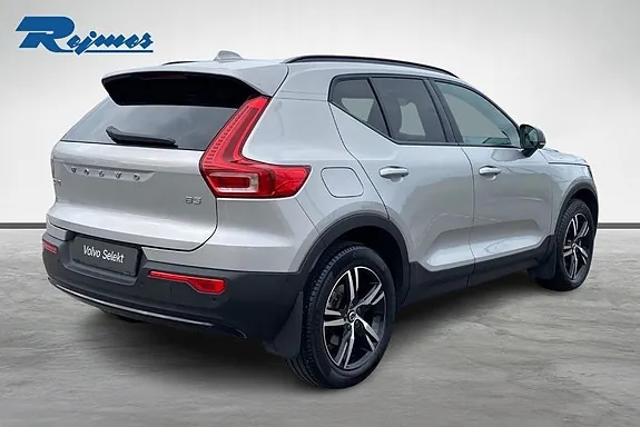 Volvo Xc40 2025 photo 2
