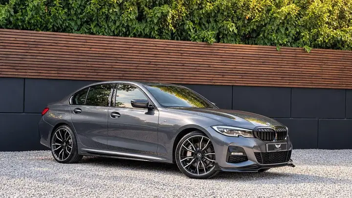BMW 3 Series 2021 photo 4