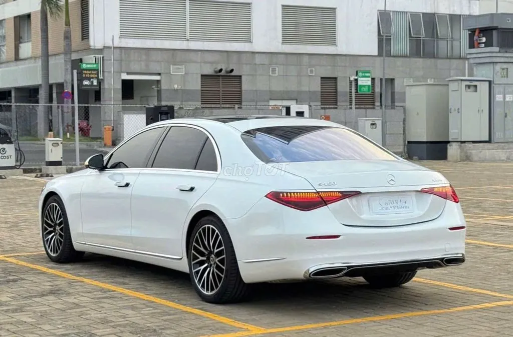 Mercedes-Benz S-Class 2025 photo 5
