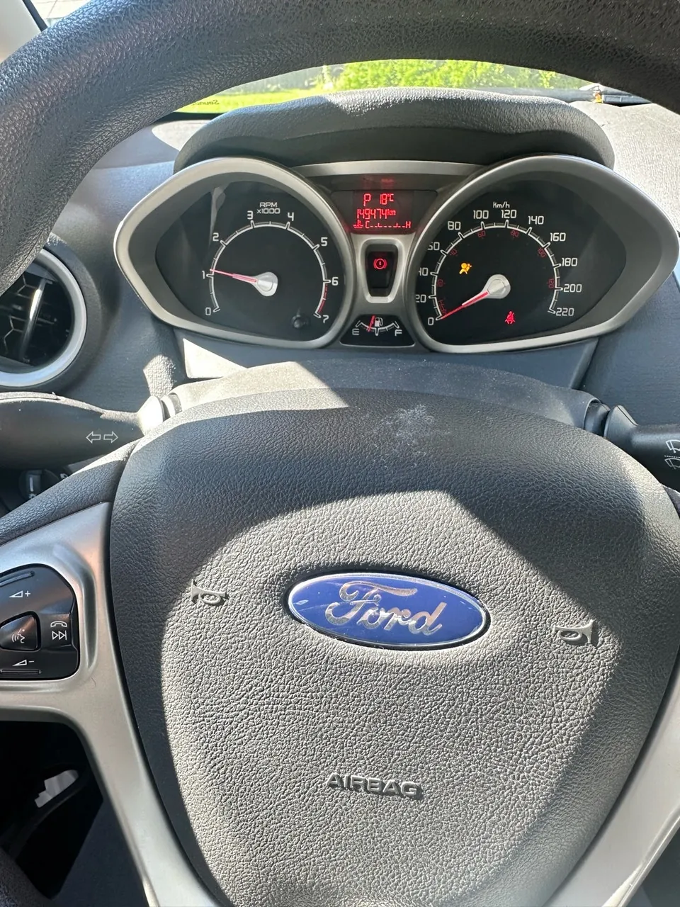 Ford Fiesta 2013 photo 3