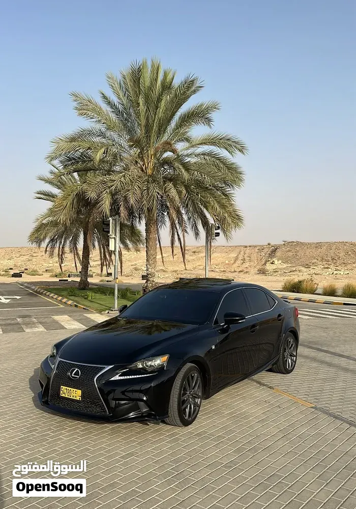 Lexus Is 350 2016 photo 4