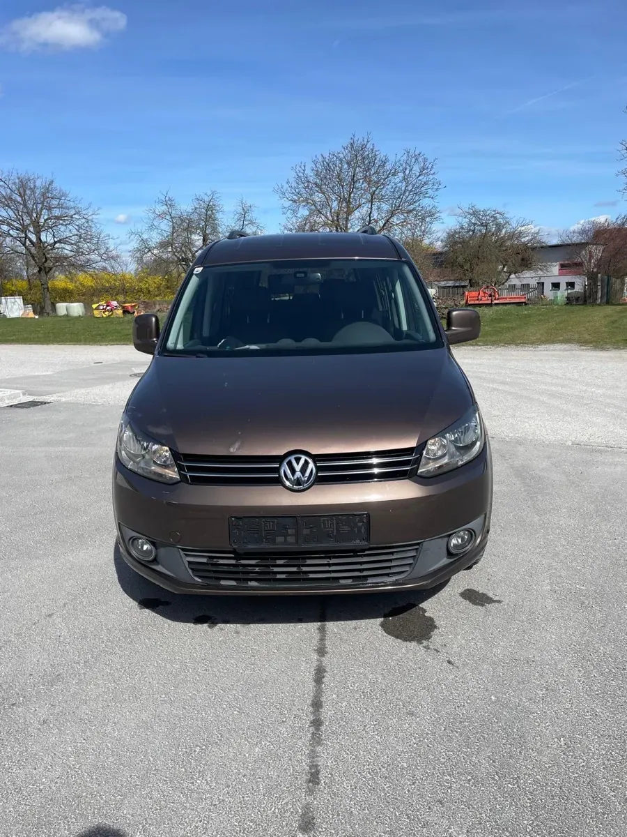 Volkswagen Caddy 2011 photo 2