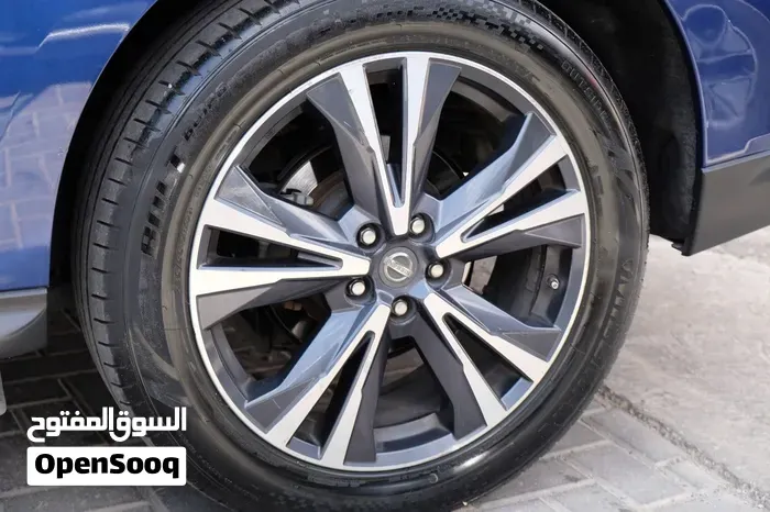 Nissan Pathfinder 2018 photo 4