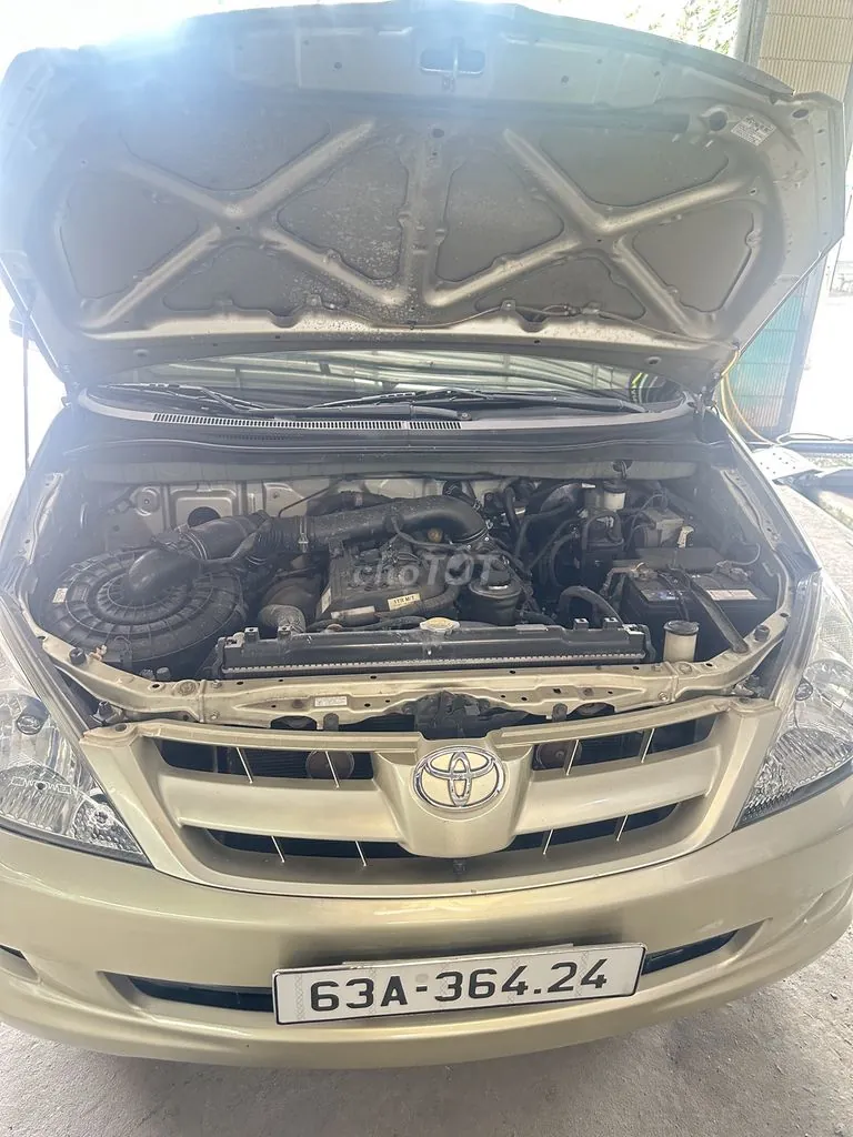 Toyota Innova 2006 photo 3