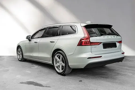 Volvo V60 2019 photo 5