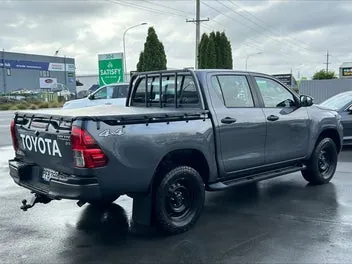 Toyota Hilux 2022 photo 4