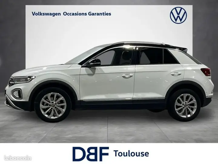 Volkswagen T-Roc 2023 photo 2