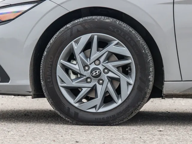 Hyundai Elantra 2025 photo 4