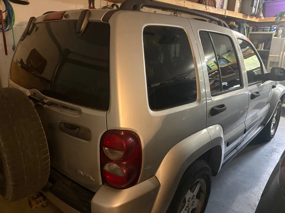 Jeep Liberty 2007 photo 2