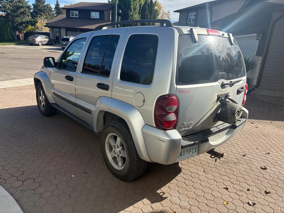Jeep Liberty 2007 photo 3
