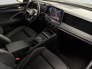 Volkswagen Tiguan 2025 photo 3