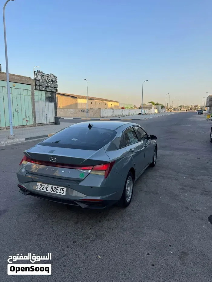 Hyundai Elantra 2022 photo 3