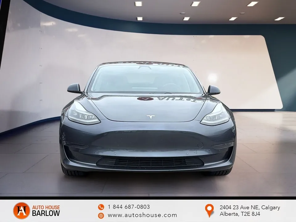 Tesla Model 3 2021 photo 2