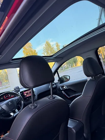 Peugeot 2008 2016 photo 2