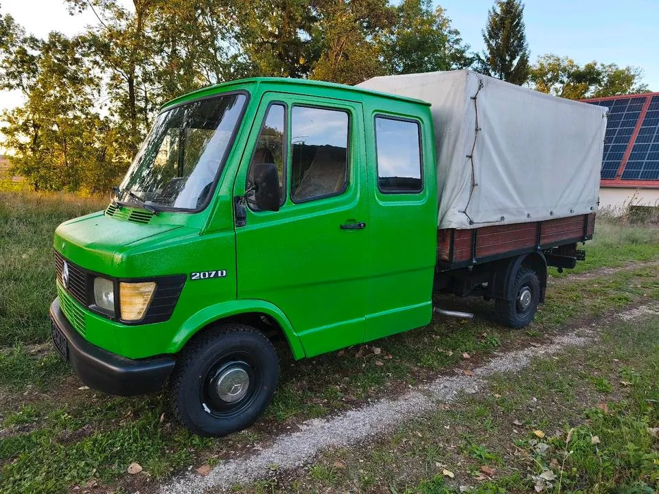 Mercedes-Benz T1