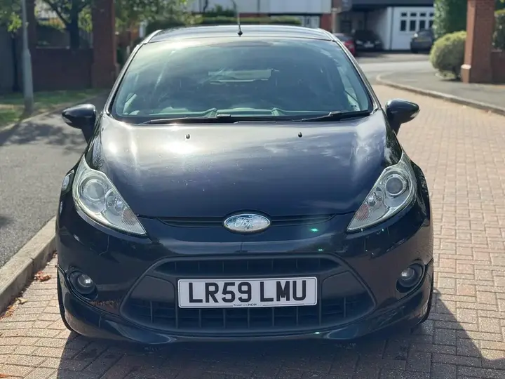 Ford Fiesta 2009 photo 2