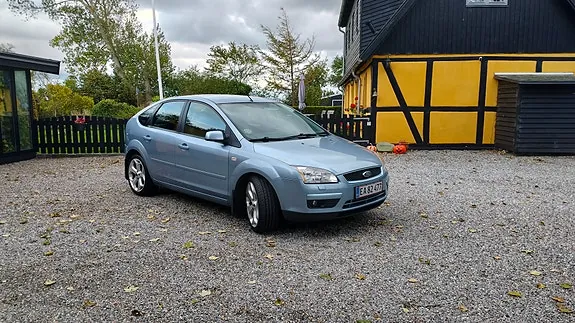 Ford Focus 2007 photo 2