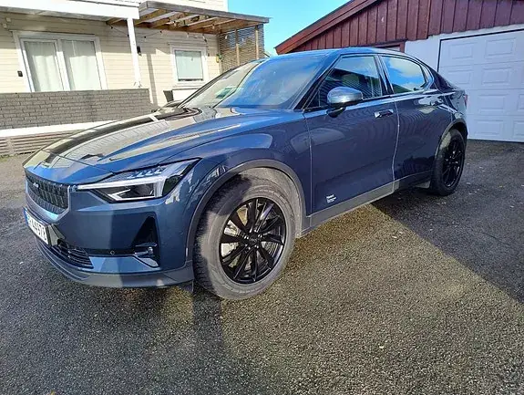 Polestar 2 2023 photo 2