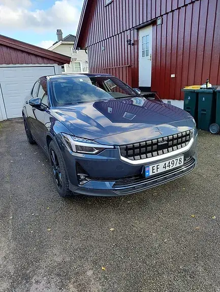 Polestar 2 2023 photo 3