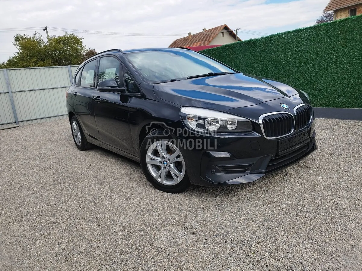 BMW 216 2019 photo 2